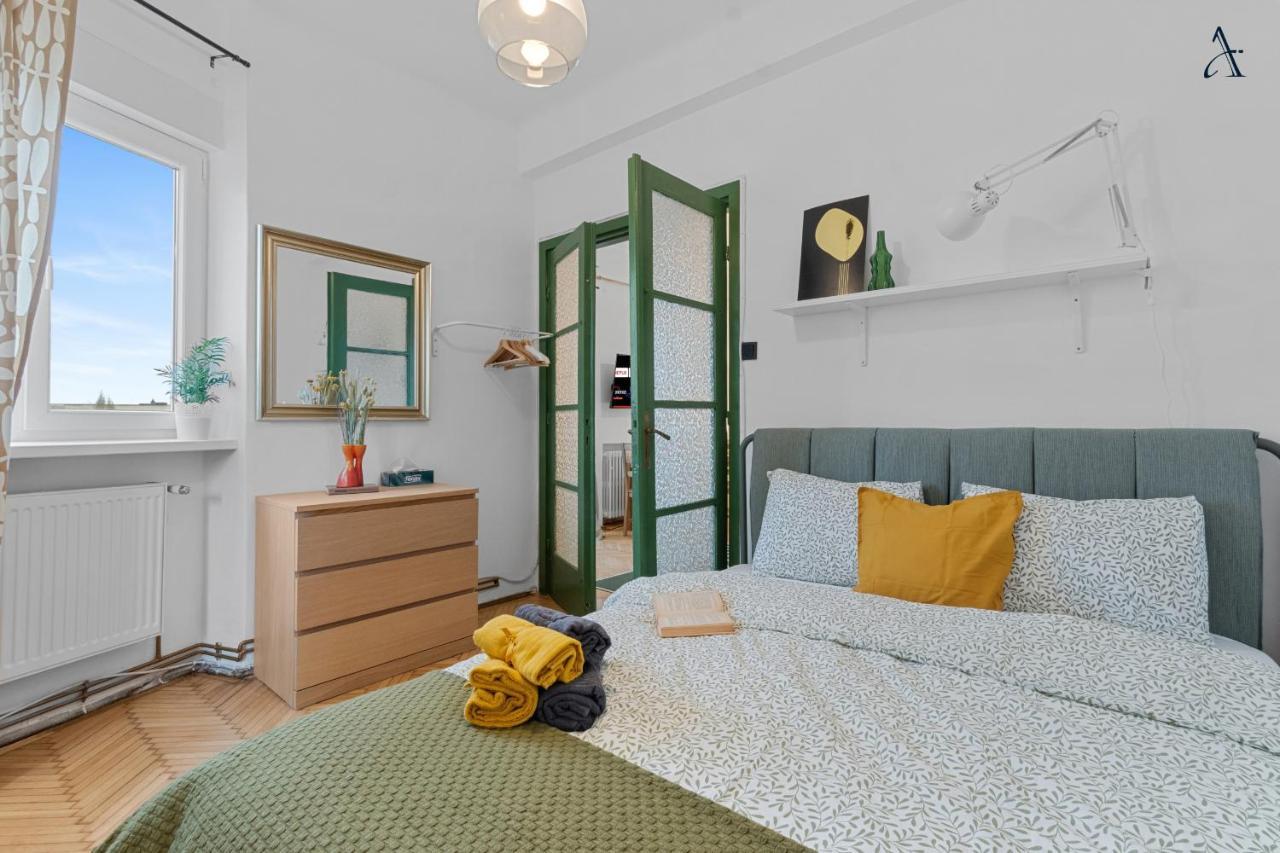 11 Apartments Bukarest Kültér fotó