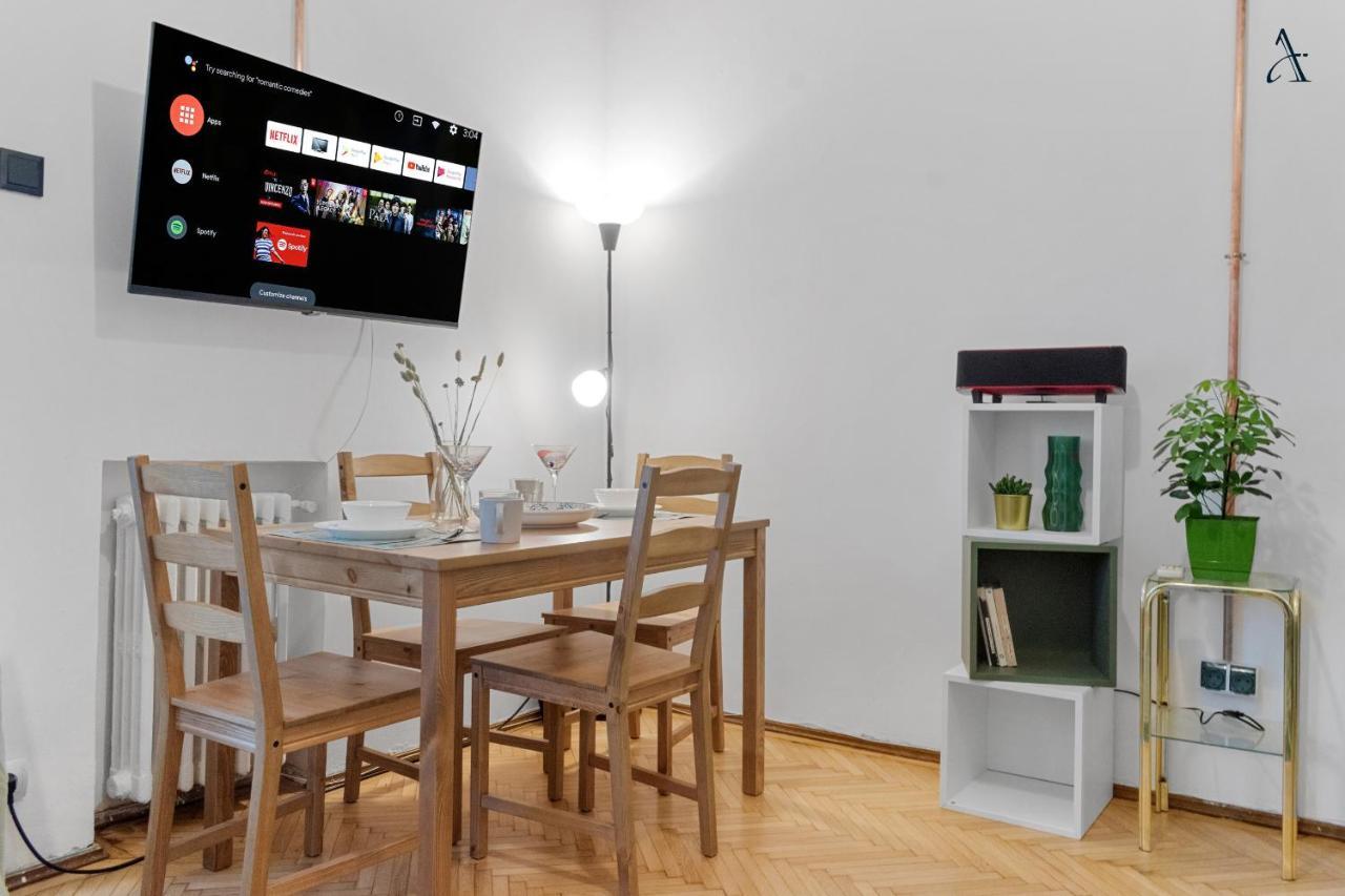 11 Apartments Bukarest Kültér fotó