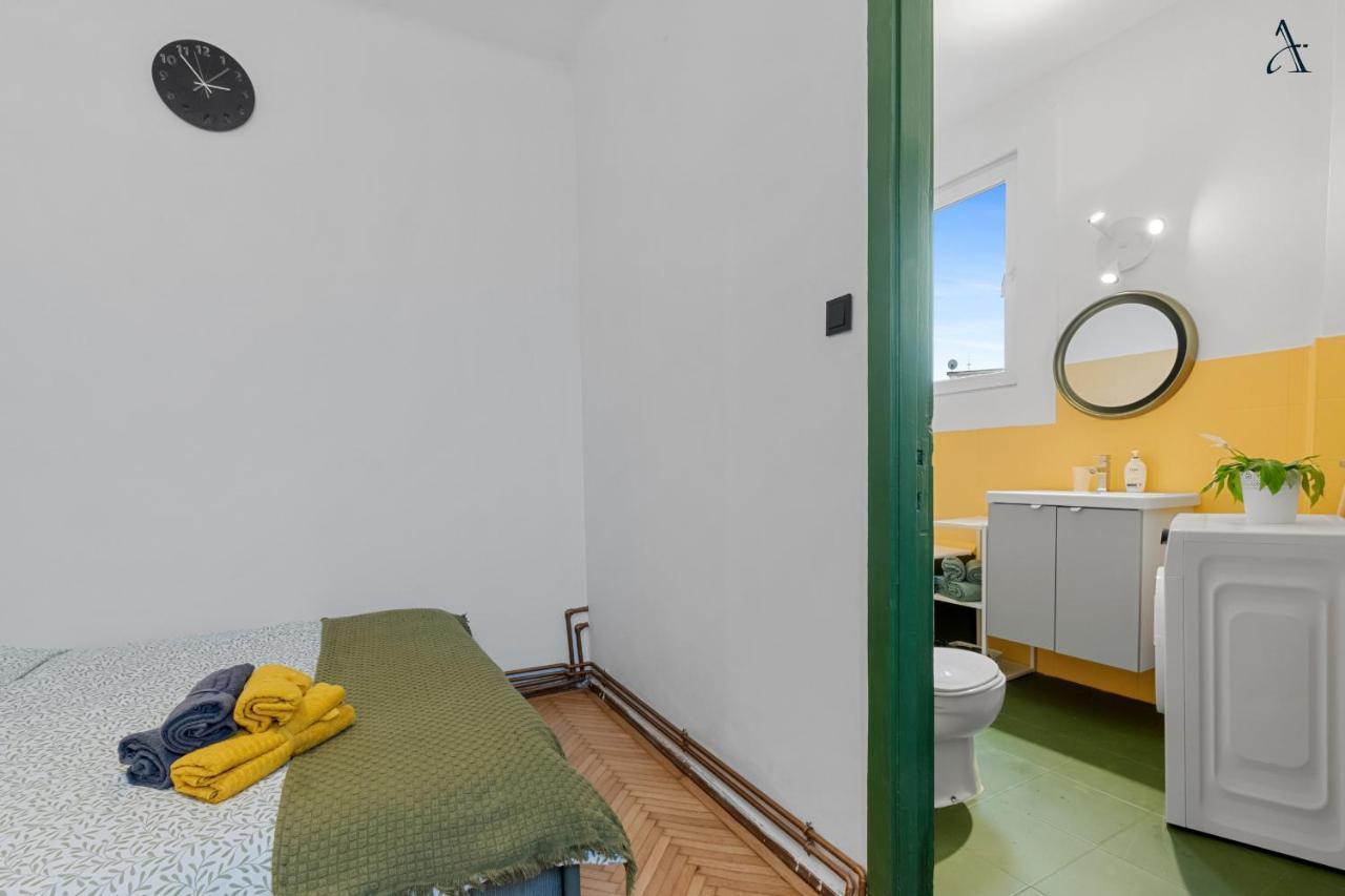 11 Apartments Bukarest Kültér fotó